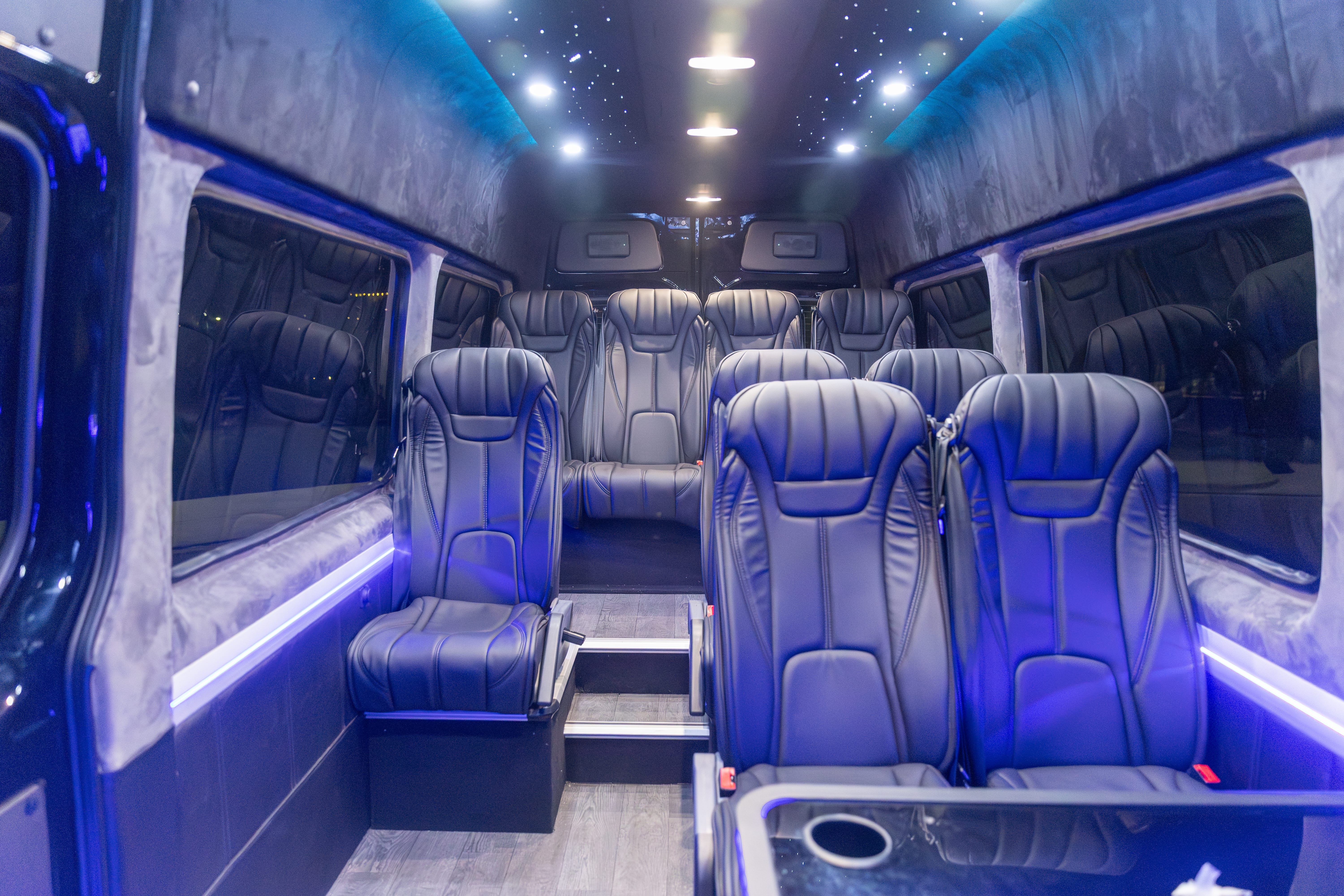 MERCEDEZ-BENZ SPRINTER 2500 14 PASSENGER Image 69